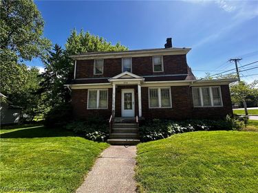 1918 Greensburg Road, North Canton, OH 44720