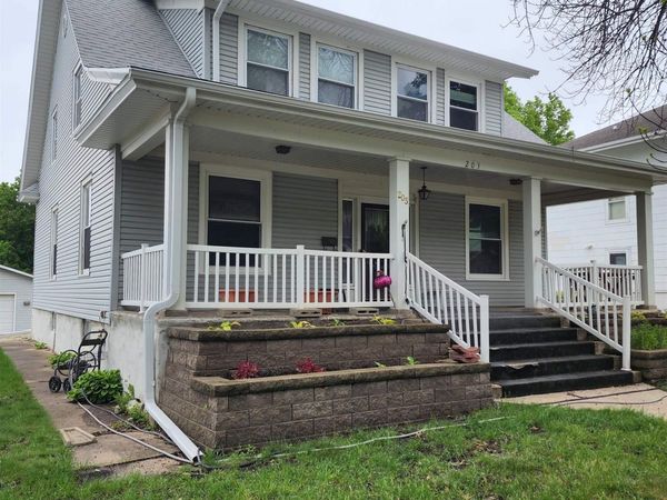 203 S Wooster, Algona, IA 50511