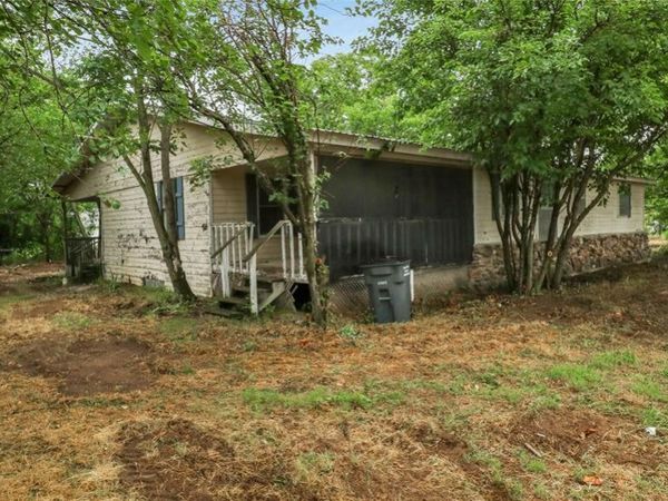 306 Denver Road, Sunset, TX 76270