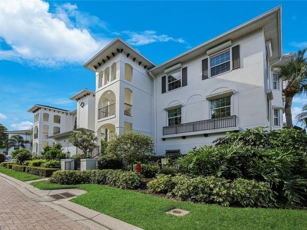 805 Bentwater CIR, Unit 104, NAPLES, FL 34108
