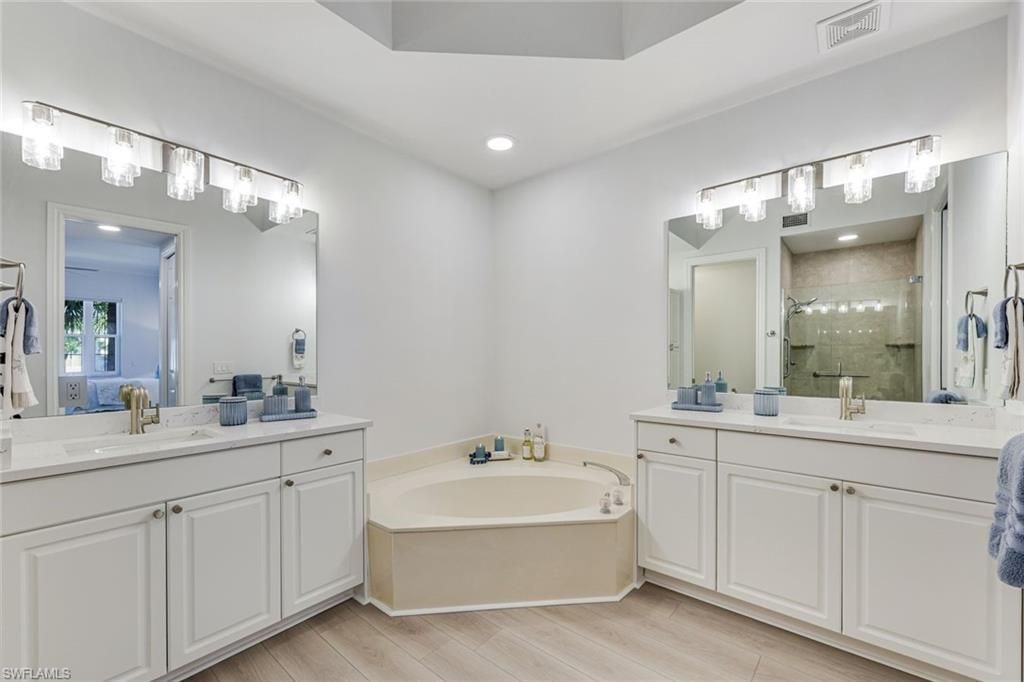 805 Bentwater Cir, Unit 104, Naples, FL 34108 Photo