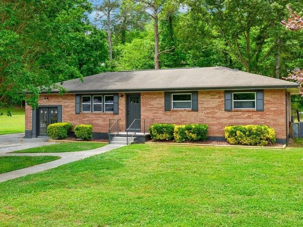 1013 Greenhill Drive, Rossville, GA 30741