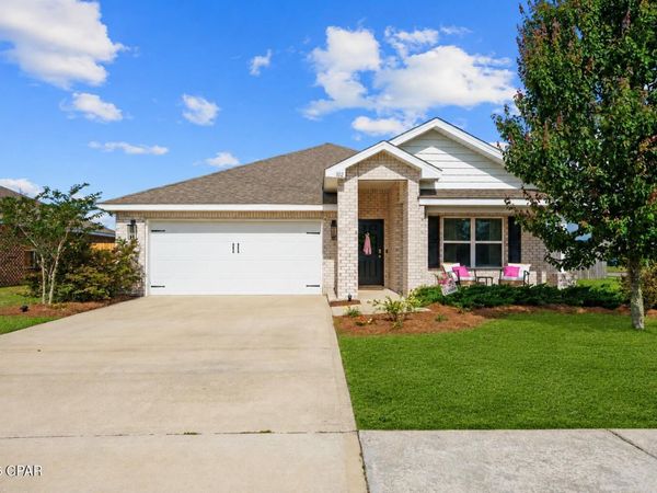102 Spikes Circle, Southport, FL 32409