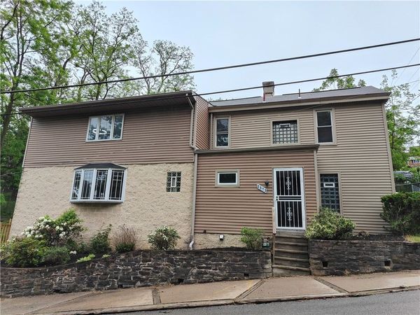 2373 Hopeland St, Pittsburgh, PA 15210