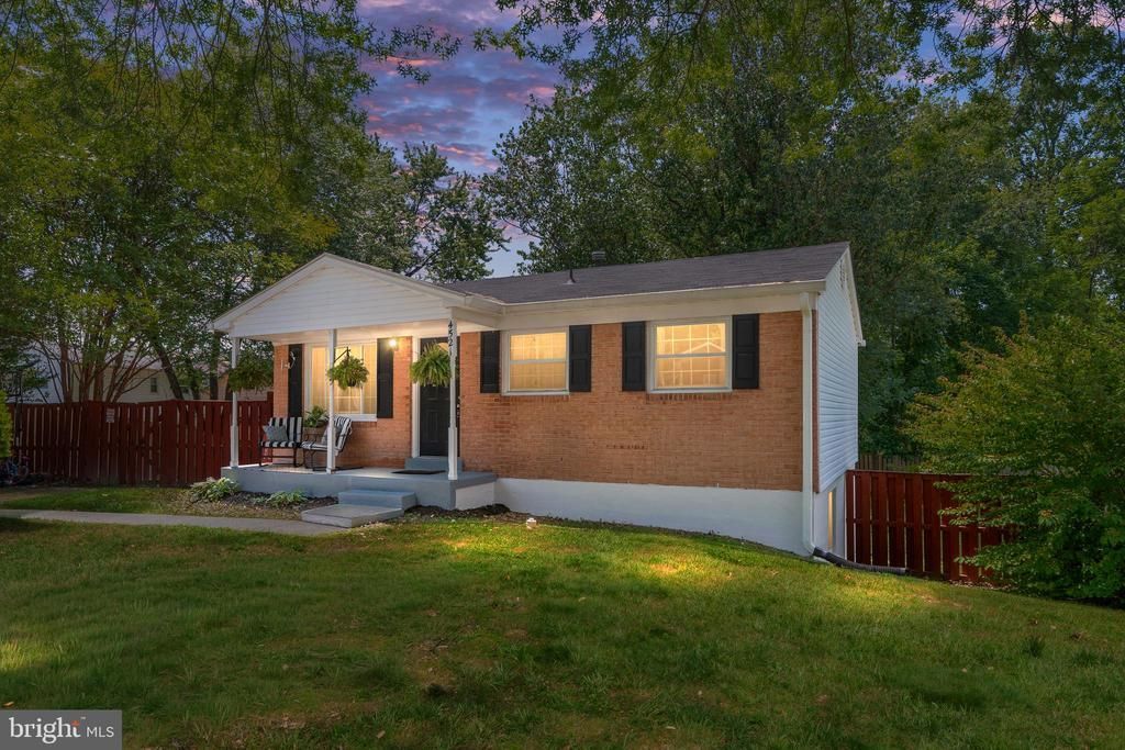4521 Kingsley Road, Woodbridge, VA 22193 Main Photo