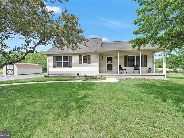 754 W REAR W MARKET STREET , ORWIGSBURG, PA 17961