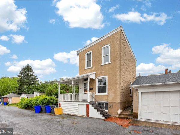 24 E 5TH STREET , POTTSTOWN, PA 19464