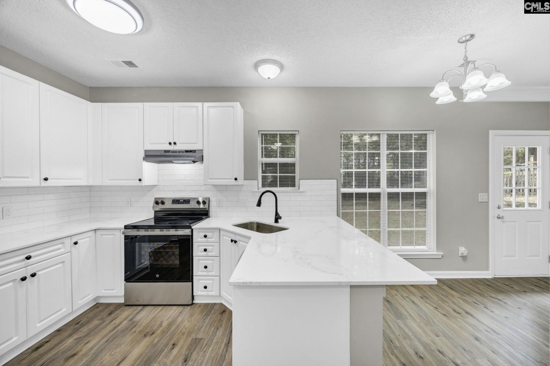 104 Pond Oak Lane  Photo 9