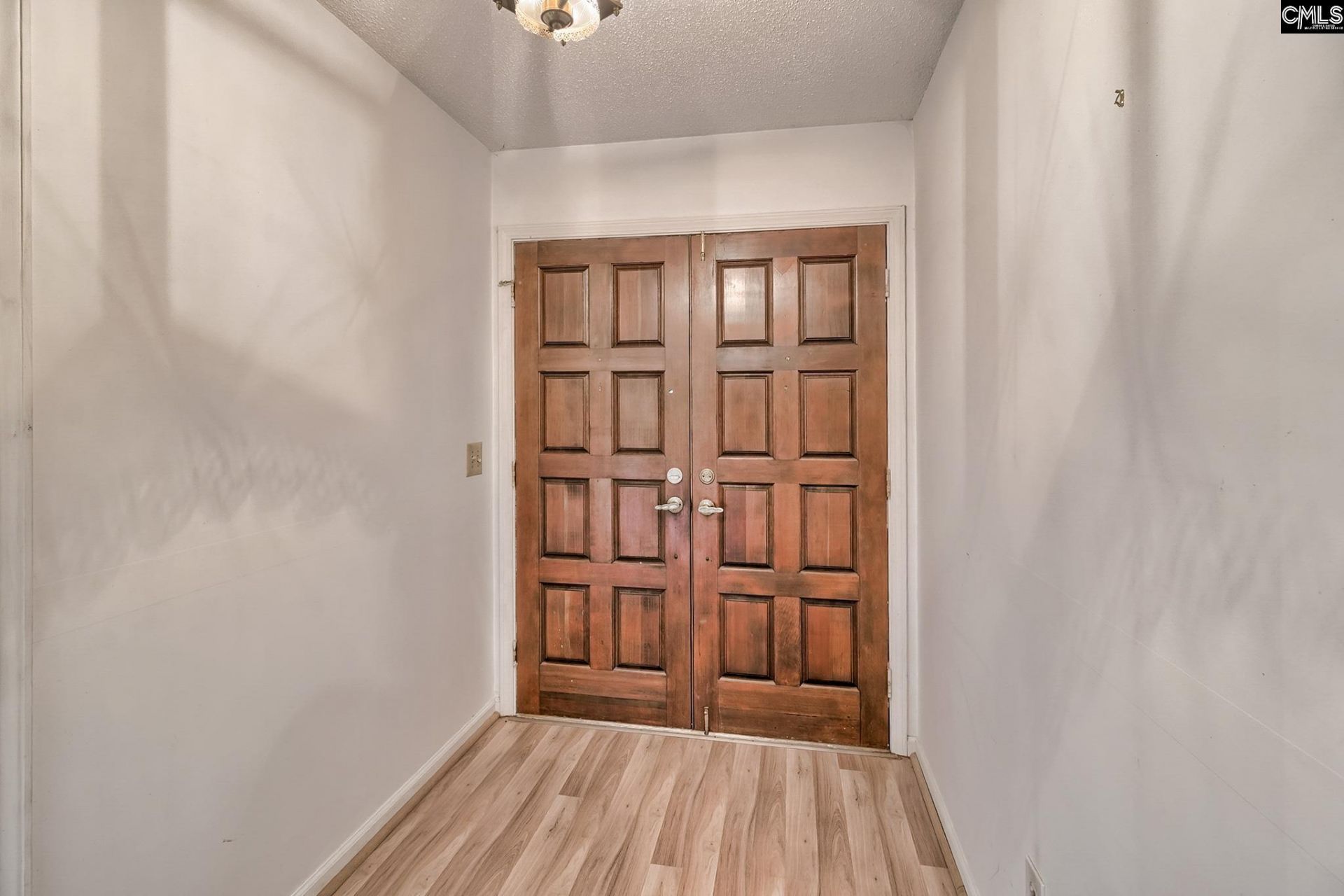 1700 N Woodstream Road Photo 6