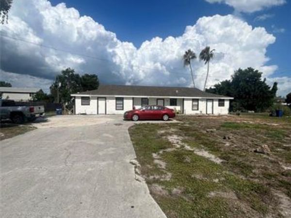 7582-7586 Carrier RD , FORT MYERS, FL 33967