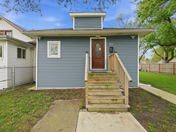 1053 W 104th Place , Chicago, IL 60643
