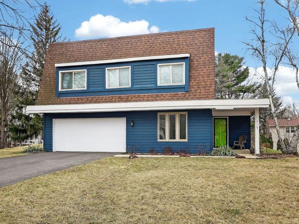 1919 Coach Drive , Naperville, IL 60565