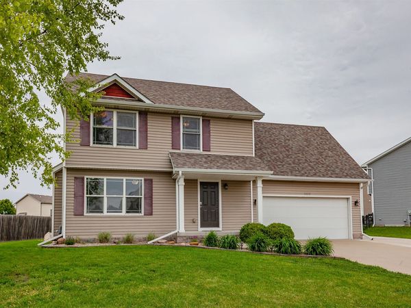 1101 NE Park Street , Grimes, IA 50111