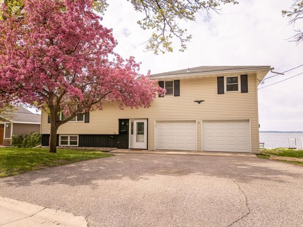 311 N Lakeshore Drive , Glenwood, MN 56334