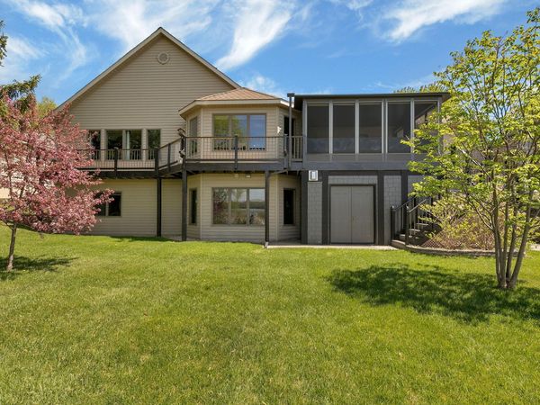 410 Sundown Drive, Avon, MN 56310