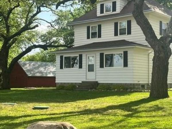 19443 560th Avenue , Austin, MN 55912