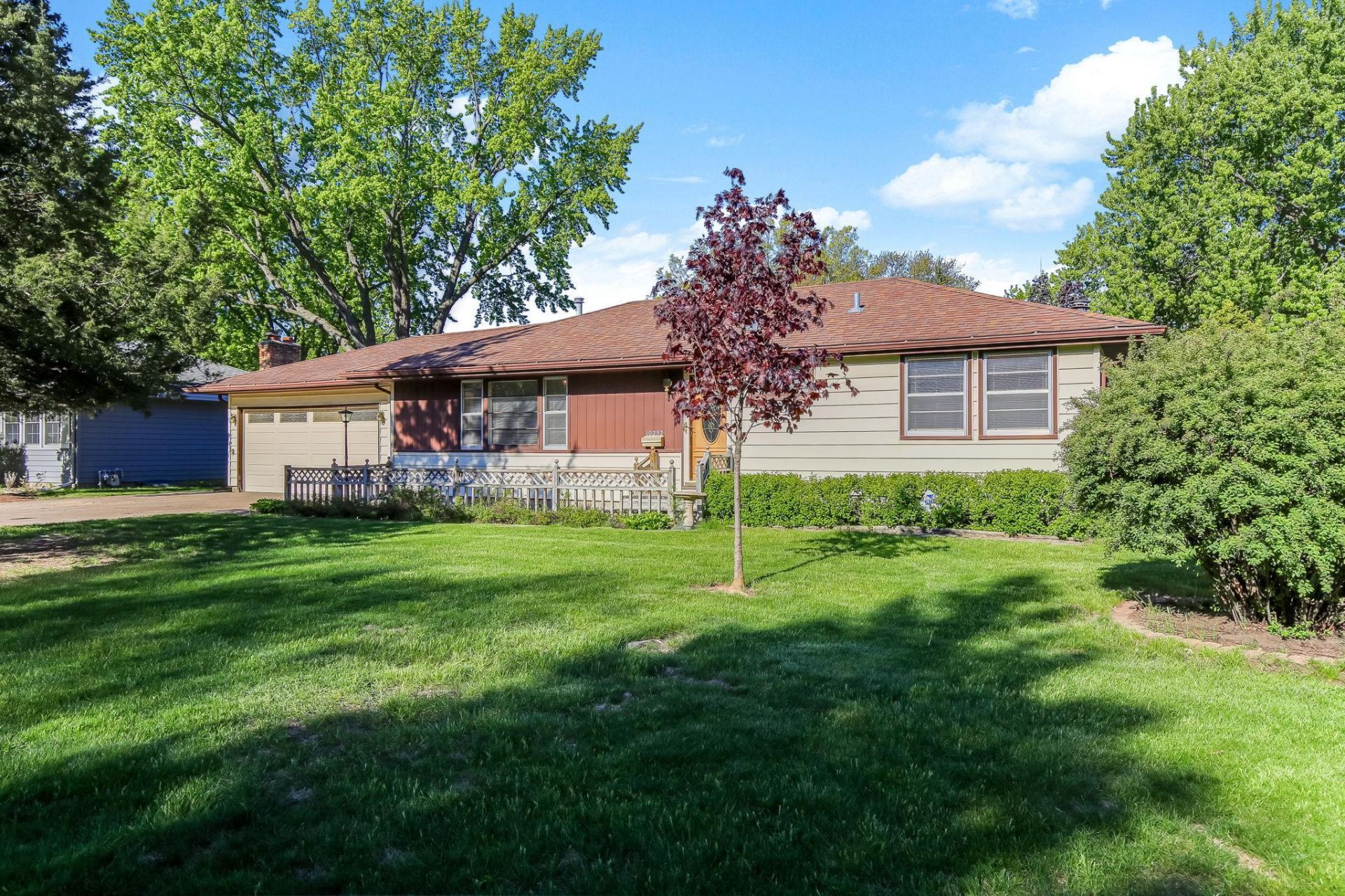 10232 5th Avenue S, Bloomington, MN 55420 Main Photo