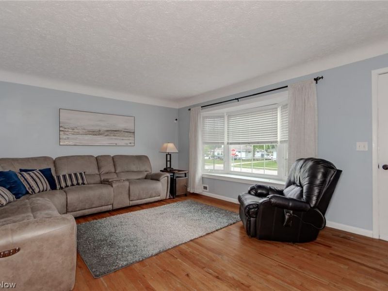 7224 Meadow Lane, Parma, OH 44134 Photo 3