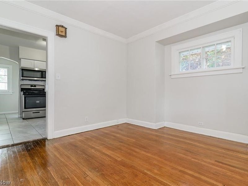 18119 Lake Shore Boulevard, Cleveland, OH 44119 Photo 17