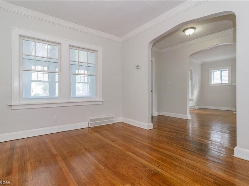 18119 Lake Shore Boulevard, Cleveland, OH 44119 Photo 19