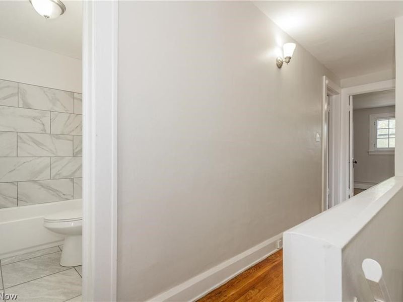 18119 Lake Shore Boulevard, Cleveland, OH 44119 Photo 27