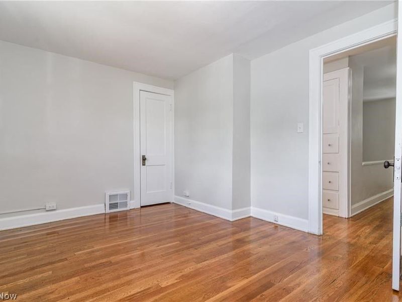 18119 Lake Shore Boulevard, Cleveland, OH 44119 Photo 34