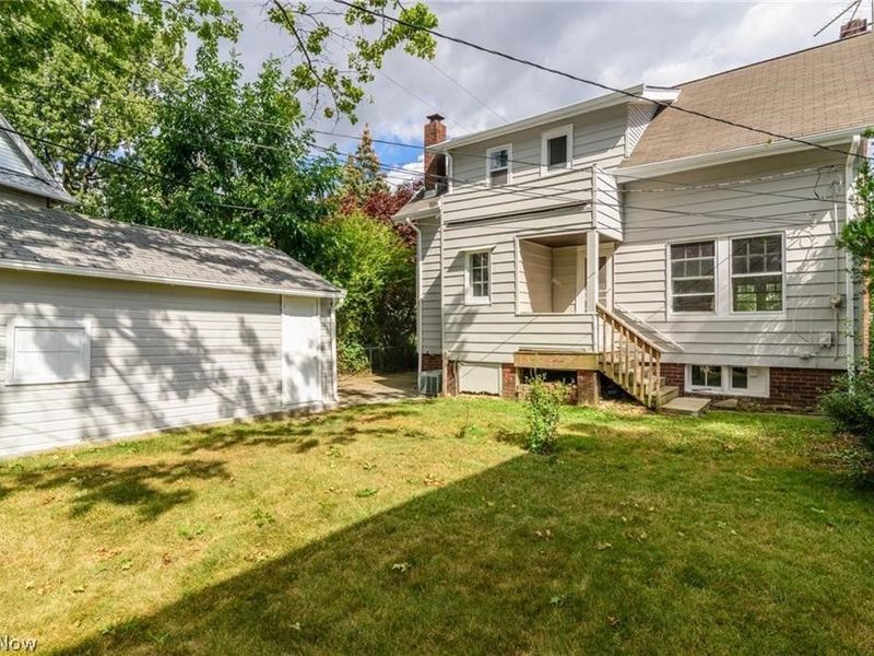 18119 Lake Shore Boulevard, Cleveland, OH 44119 Photo 6