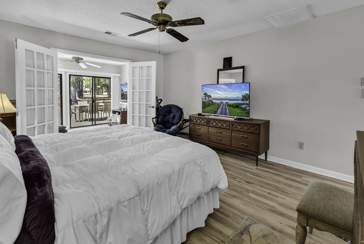 130 Berry Tree Ln.  Photo 18