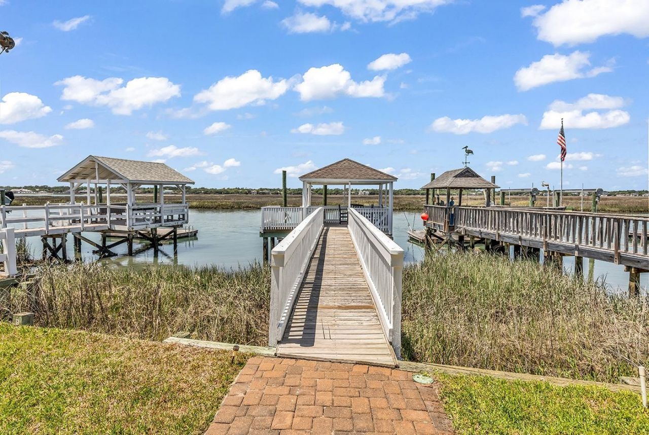 1420 S Waccamaw Dr.  Photo 80