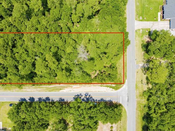 3195 Stefani Rd, Cantonment, FL 32533