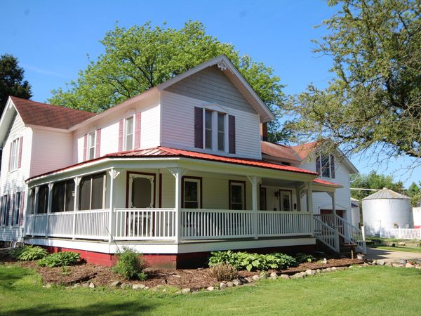 15168 S 37th Street, Vicksburg, MI 49097