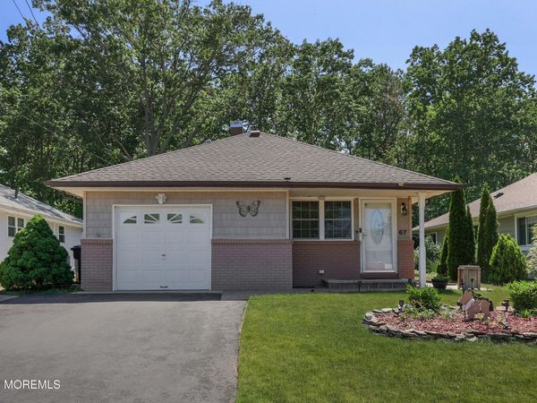 67 Mount Matterhorn Lane, Toms River, NJ 08753