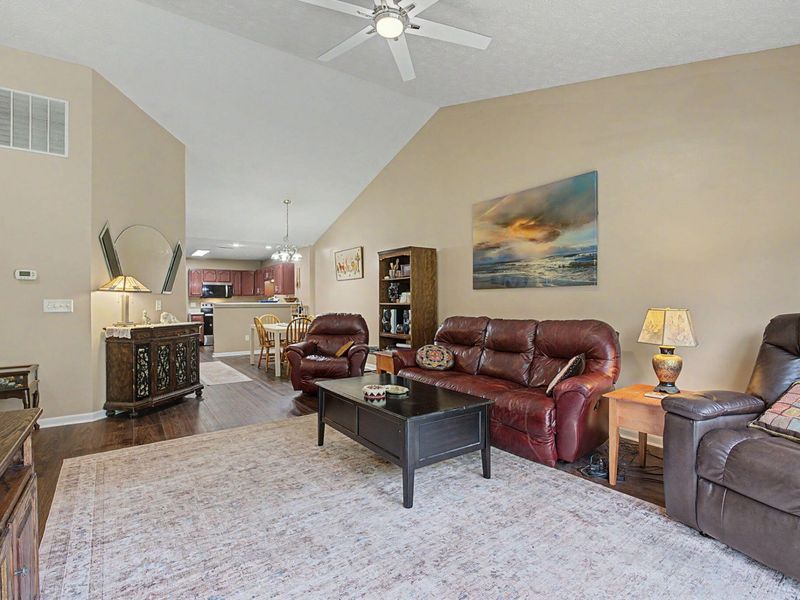 5005 Twin Lakes Circle, Englewood, OH 45322 Photo 15