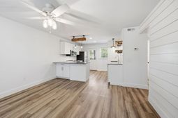 404 Saint Charles Court photo 4