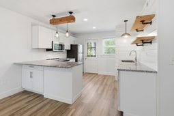 404 Saint Charles Court photo 4