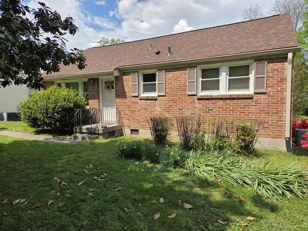 2935 Sinbad Dr , Nashville, TN 37214