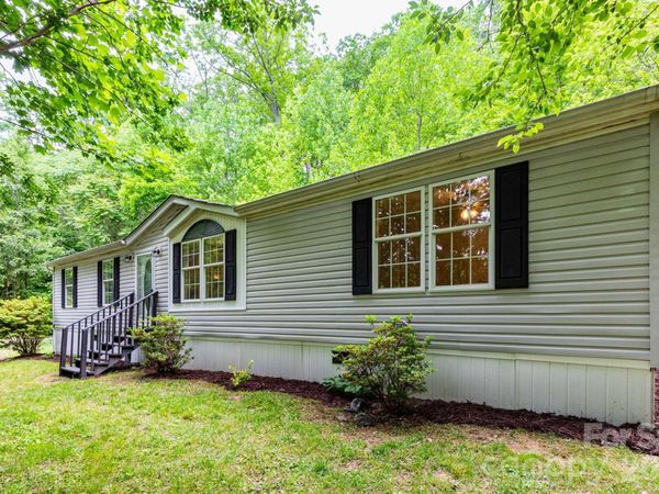 61 Blue Mountain Road, Fairview, NC 28730