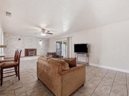 1214 E Mesa Ave, Fresno, CA 93710 Photo