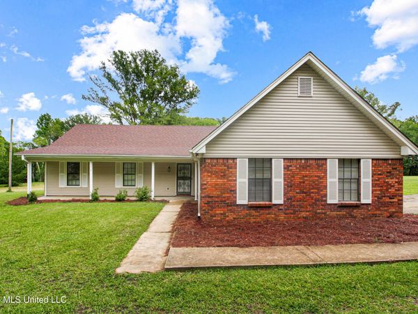 2334 N Pine Lea Drive, Jackson, MS 39209