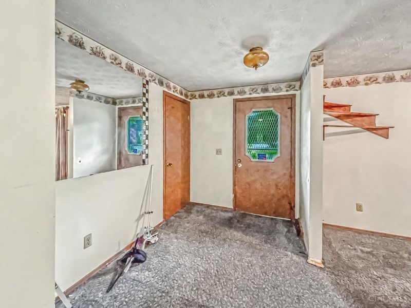 250 Sunnybrook Trail, Enon, OH 45323 Photo 3