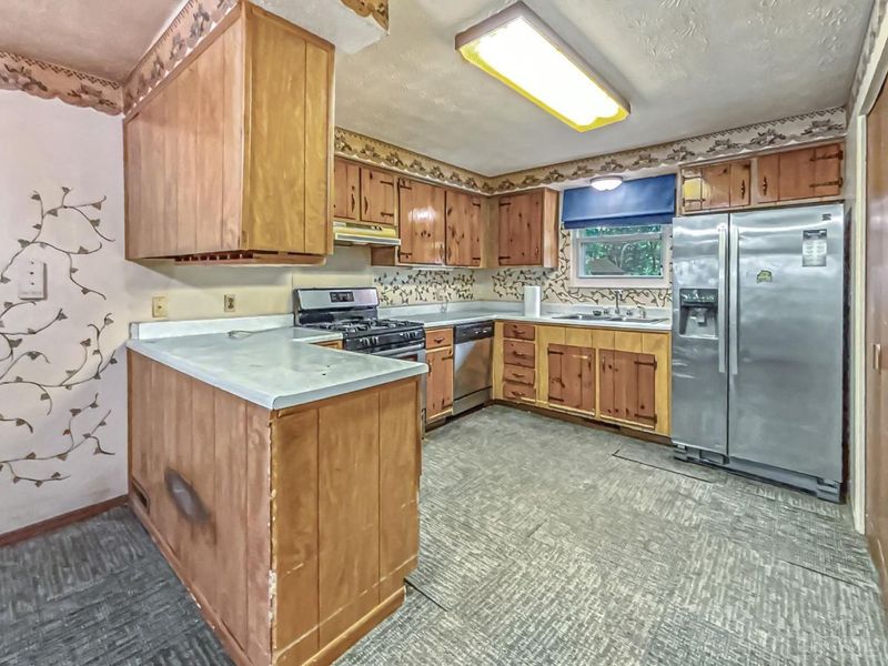 250 Sunnybrook Trail, Enon, OH 45323 Photo 9