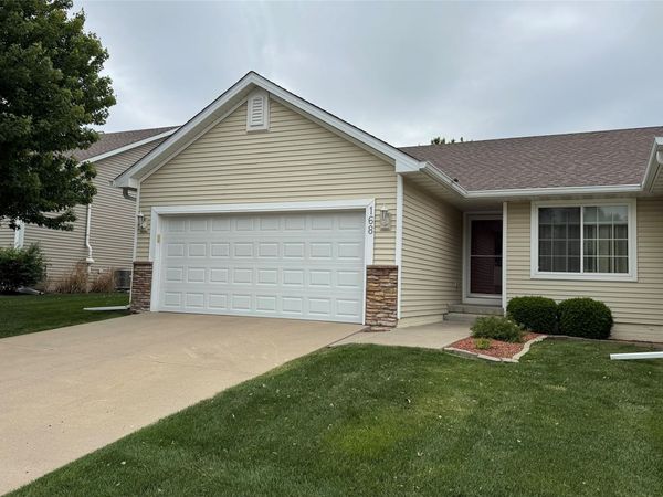 168 SE Sweetgrass Lane , Pleasant Hill, IA 50327