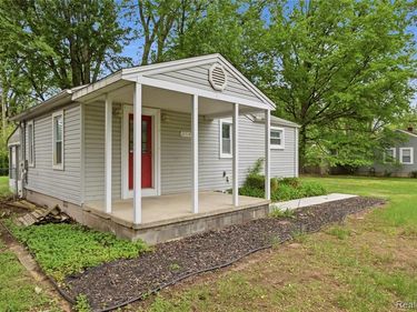 33534 Somerset Street, Westland, MI 48186