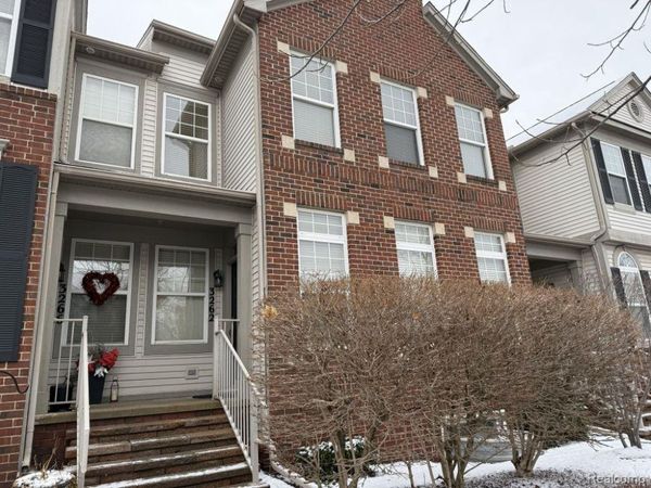 3262 Johanna Ware W, Wixom, MI 48393