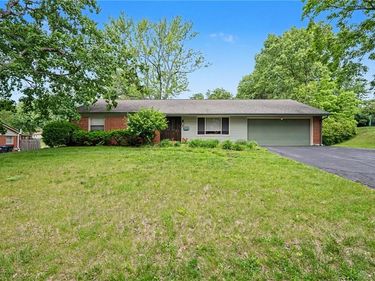 125 Boyce Road, Centerville, OH 45458