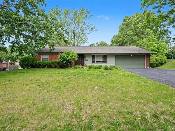 125 Boyce Rd, Centerville, OH 45458