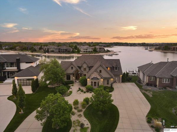 612 S 249th Circle , Waterloo, NE 68069