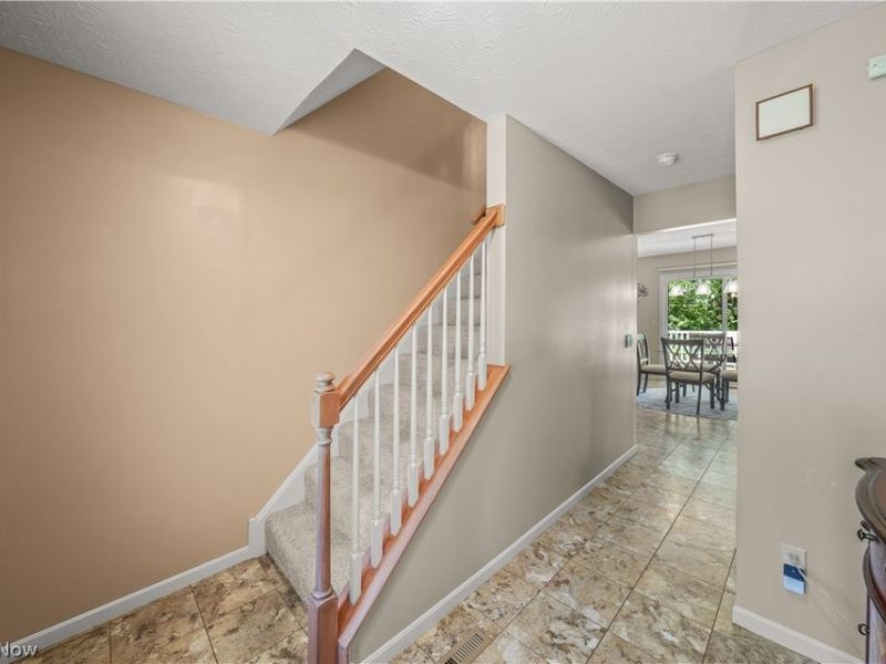 1025 Frost Road , Streetsboro, OH 44241 Photo 16