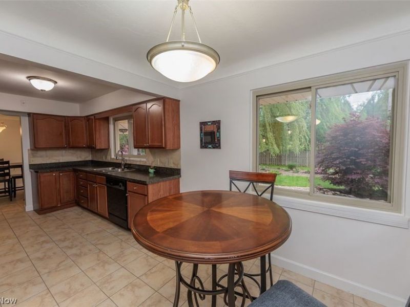 13239 Cherokee Trail , Middleburg Heights, OH 44130 Photo 12