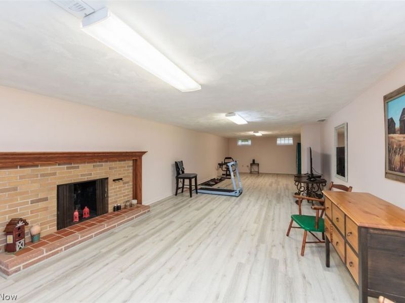 13239 Cherokee Trail , Middleburg Heights, OH 44130 Photo 19